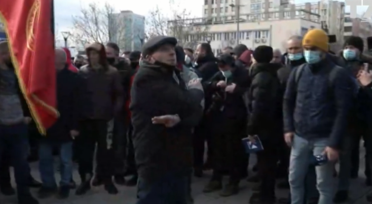 Del video e burrit me porosi për Kurtin: Kam me ardh me të kap për krahu