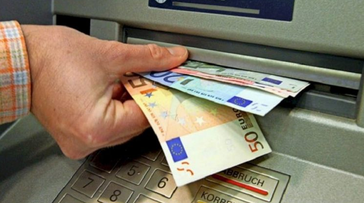 Edhe bankat rrisin çmimet e shërbimeve, nga 0.75 në 1.5 euro mirëmbajtja e llogarisë