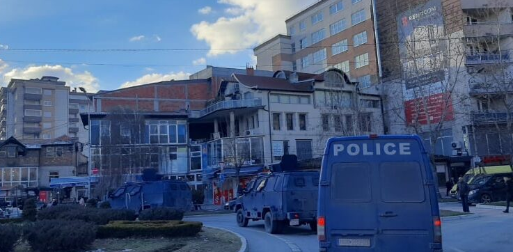 Referendumi serb, Njësia Speciale vendoset në Mitrovicë