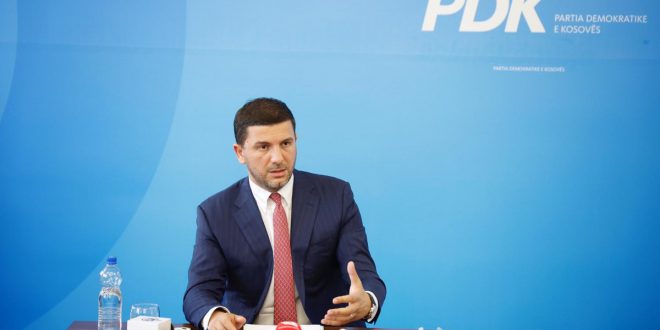 Krasniqi: Edhe votuesit e Kurtit po kërkojnë me ikë nga vendi