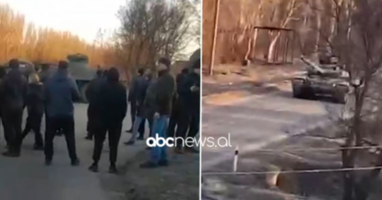 Ukrainasit u dalin përpara tankeve ruse, i detyrojnë të ndryshojnë rrugë