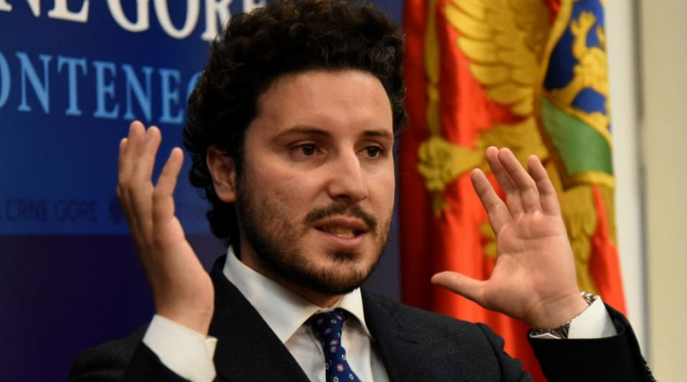 ‘Pse më quajnë “çetnik shqiptar”’, rrëfimi i Abazovic për sulmet politike në Mal të Zi