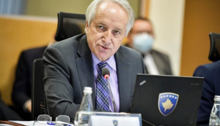 Sindikatat e shohin draftin e pagave, e kërkojnë menjëherë dorëheqjen e Ministrit të Shëndetësisë
