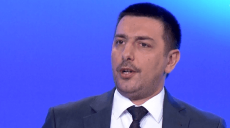 Valon Syla: Qeveria s’ka me pasë qare pa i rritë rrogat