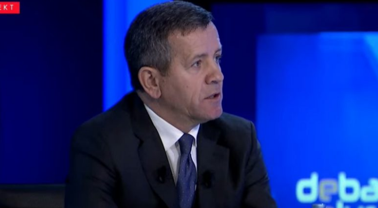 ‘Po e liroj studion, vazhdoni ju’: Kështu reagoi Rrustem Mustafa kur e pyetën për arrestimin e Molliqajt