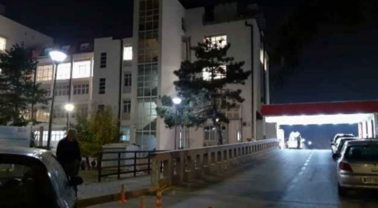 I plagosuri në Prishtinë është në gjendje të rëndë, mjeku kujdestar jep detaje