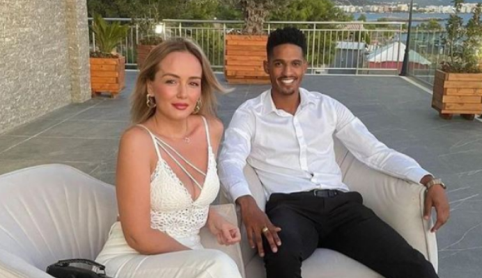 A merr fund lidhja super e famshme? Adriana Matoshi dhe i dashuri i saj nuk ndjekin njëri-tjetrin në Instagram