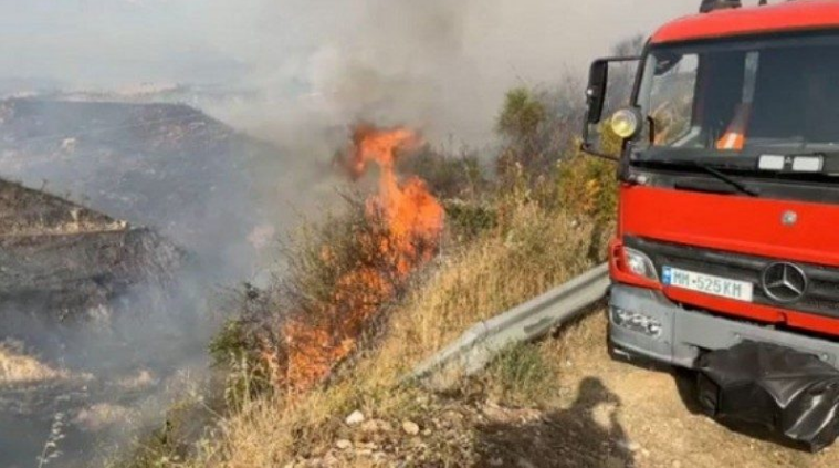 Kushdo që vë zjarre në Kosovë dhe shkakton rrezik për njerëz, dënohet me kaq vite burg