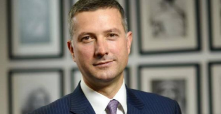 Çollaku: Kosova ta shfrytëzojë mundësinë për aplikim në KE, pas suspendimit të Rusisë