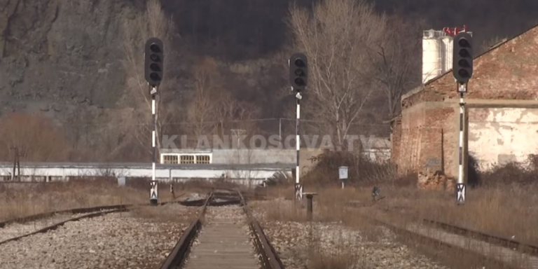 Sot 14 vjet u ndal, politikisht, treni për Mitrovicë (VIDEO)