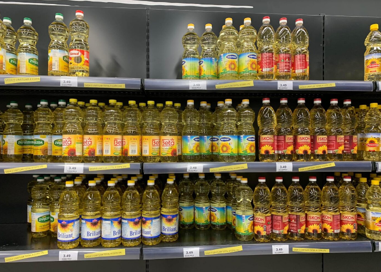 Dyshimet për mashtrim me çmimet e vajit, Policia po bastisë depon kryesore të Viva Fresh Store