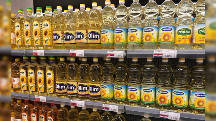 Ministria e Tregtisë: Marketet me qëllim kanë zbrazur dje raftet e vajit për të krijuar panik
