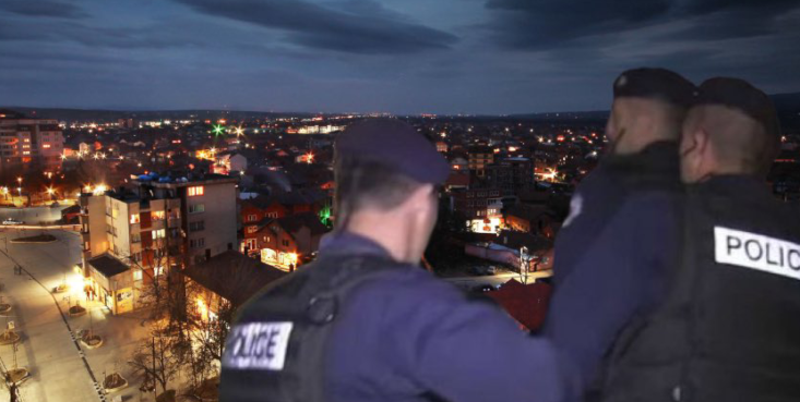 “Në emër të sheriatit Allahu Ekber”/ 50-vjeçari në Vushtrri iu vërsulet me sëpatë 20-vjeçarit pas një konflikti, eskalon situata në sulm