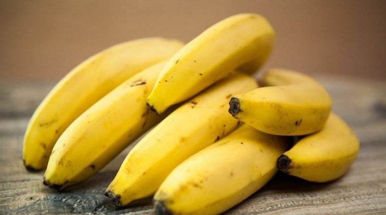 A shkaktojnë bananet kapsllëk apo e lehtësojnë atë përfundimisht?
