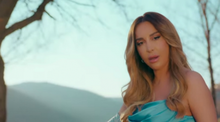 Teuta Selimi shkëlqen në klipin e ri ‘Pa mu’