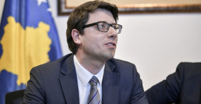 Ministri Murati publikon një njoftim për pagesat e radhës të pensionistëve