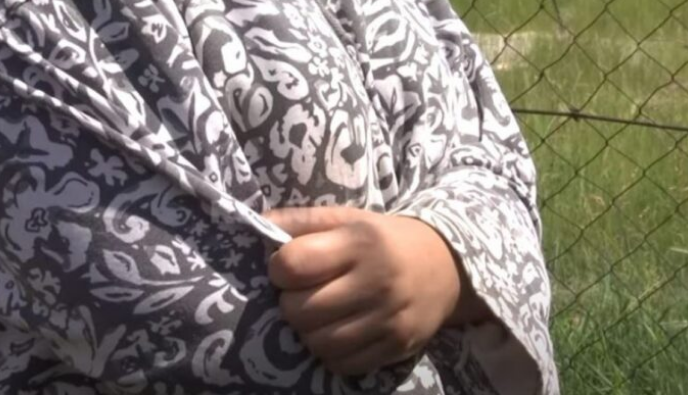 Babai e pranon se i kërkoi 3 mijë euro për “martesën” e vajzës së mitur në Mitrovicë