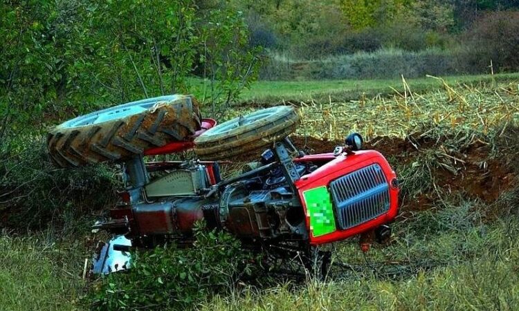 Tragjike: Humb jetën 60-vjeçari nga Mitrovica, e zuri traktori derisa po punonte në ara