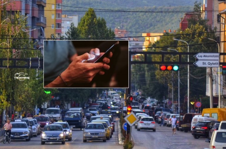 Ankohet mitrovicasi: Fqinji më fotografon mua, gruan dhe fëmijët sa herë dalim nga shtëpia