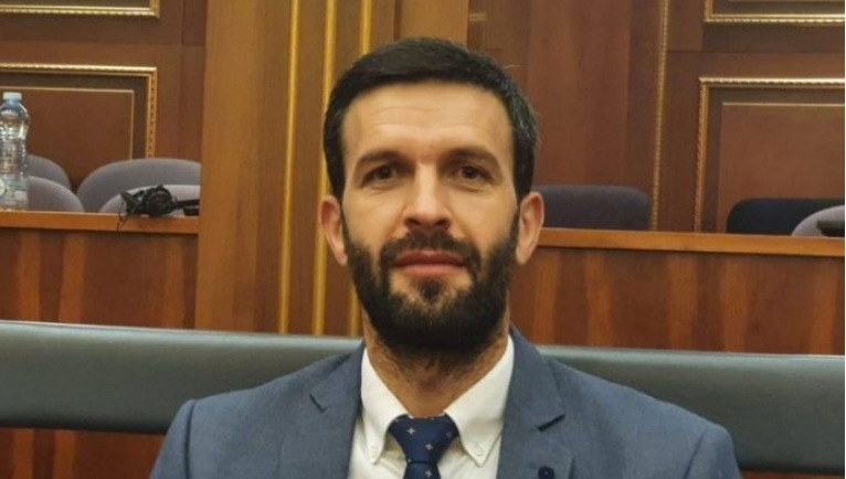 Shkarkimi i Visar Korenicës nga dega e VV’së, reagon Eman Rrahmani