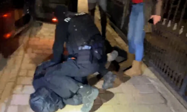BIA arreston një shqiptar në Luginë thonë se dërgonte armë në Kosovë