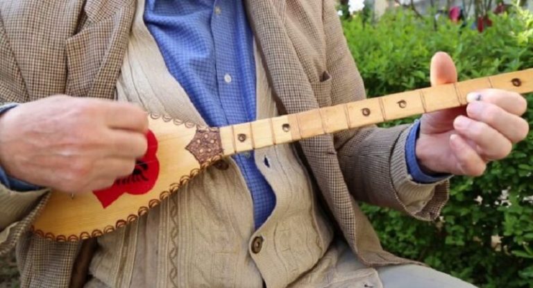 Vdes rapsodi i njohur kosovar