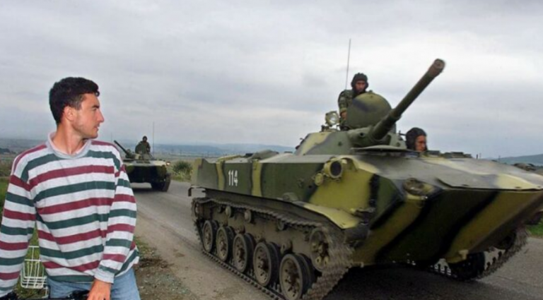 Ish kryeministri serb e pranon hapur për herë të parë: Pjesëtarët e forcave serbe ishin në Kosovë edhe pas vitit 1999