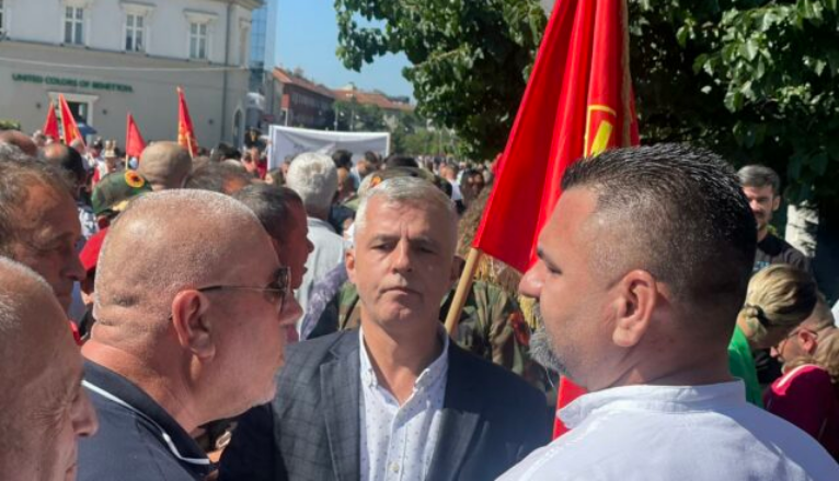 Veteranët e invalidët e UÇK-së ankohen se Kurti nuk po i takon qe dy vite, paralajmërojnë veprime