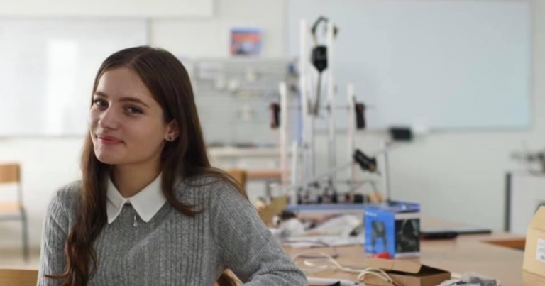 Shkencëtarja aktiviste e Kosovës që ndërtoi nanosatelitin e parë