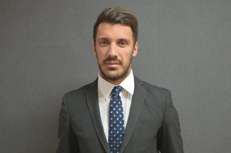 Artan Murati jep dorëheqje nga pozita në kabinetin e presidentes Osmani