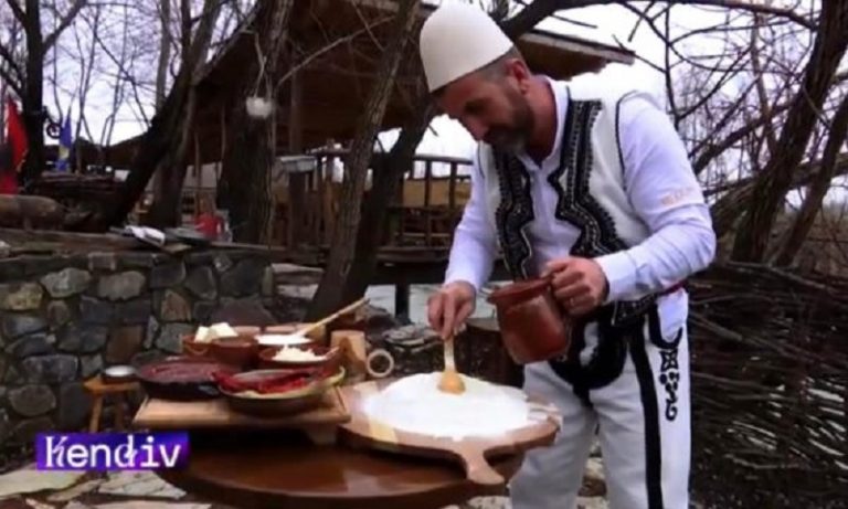 Burri nga Gjakova që e do kuzhinën: Burrat so marre me gatu