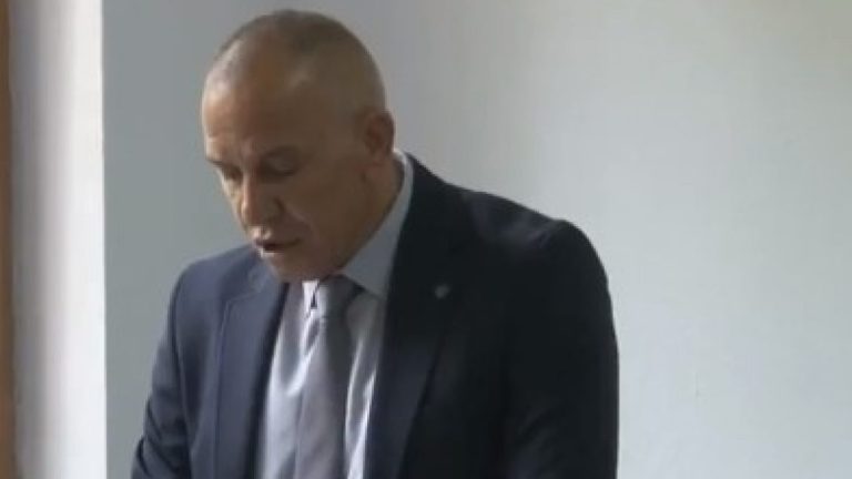 Betohet kryetari i ri i Zubin Potokut, Izmir Zeqiri