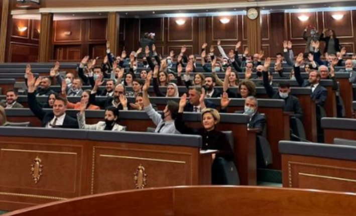 Vdes babai i deputetes së LVV-së