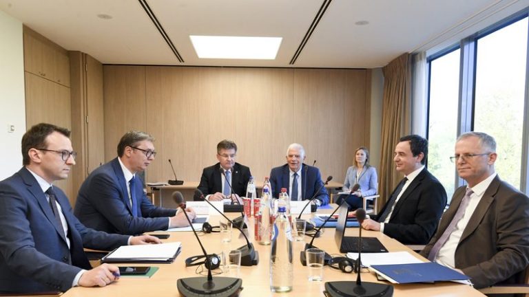 Del dokumenti i plotë i draft-statutit i paraqitur nga Ekipi Menaxhues në Bruksel të cilin e ka refuzuar Kosova