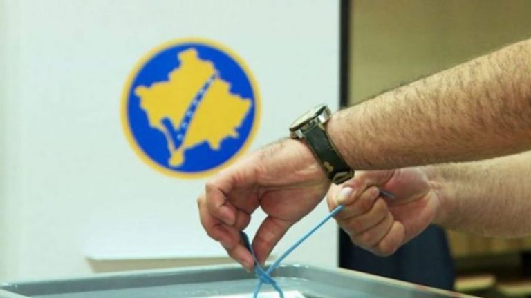 Votohet ligji i cili mërgimtarëve ua mundëson votimin në ambasada e konsullata