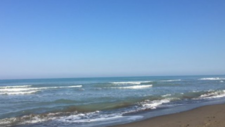 U fut në det për të shpëtuar njërin prej djemve, u mbytën të 3, si ndodhi tragjedia në plazhin e Kavajës