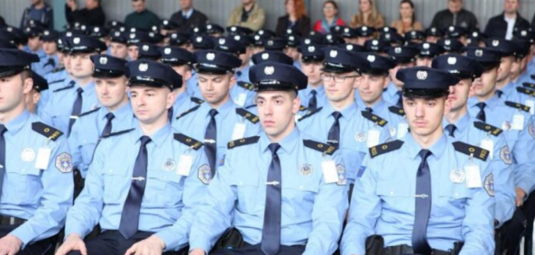 Policia e Kosovës pranon policë të rinj në Veri, në mesin e tyre 45 serbë