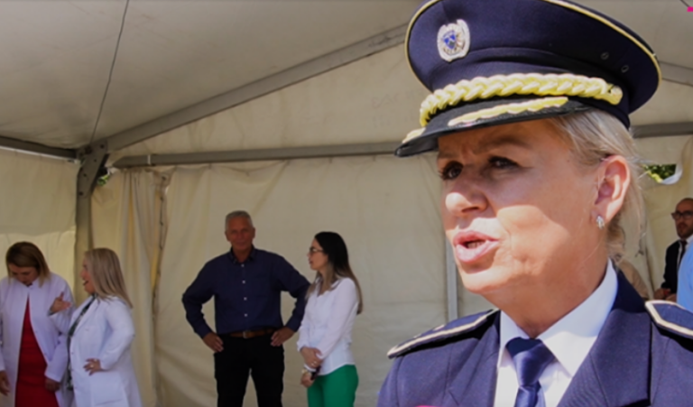 “Nuk ka qenë e lehtë që një femër të vishet me uniformë të Policisë në vitin 1999”- Flet njëra nga policet e para të Kosovës