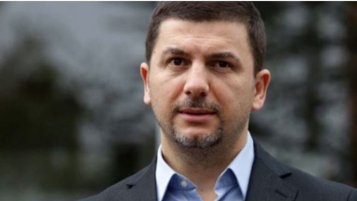 Krasniqi reagon pas vrasjes së policit në veri: Sulm direkt kundër shtetit të Kosovës