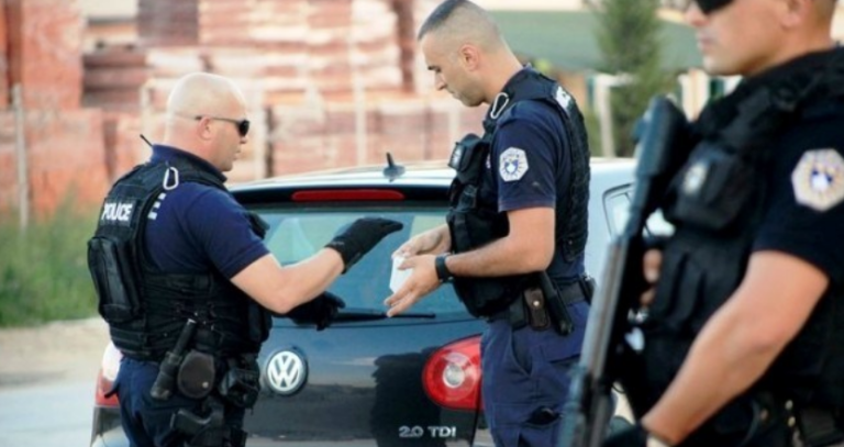 Vetura godet një këmbësore në Mitrovicë