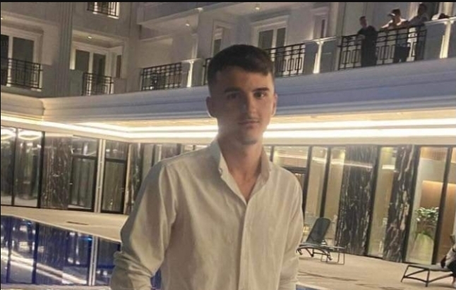 Tragjike: Vdes 18 vjeçari në vendin e punës, i ra në kokë një pako me qeramika