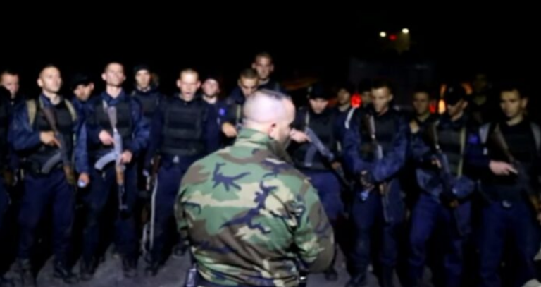 “Nuk ua japim tokën”: Ndalohet një serb në Zubin Potok, mbante bluzë me mbishkrim nacionalist dhe thikë