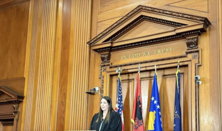 Ndodh historia në SHBA, shqiptarja Edit Shkreli betohet si gjyqtare në Nju Jork