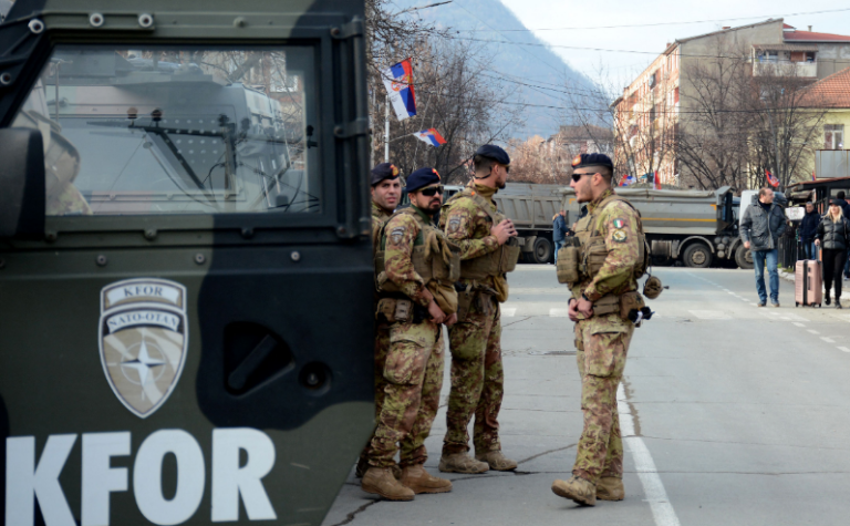 Sa është real rreziku që Serbia ta sfidojë NATO-n duke kërcënuar Kosovën