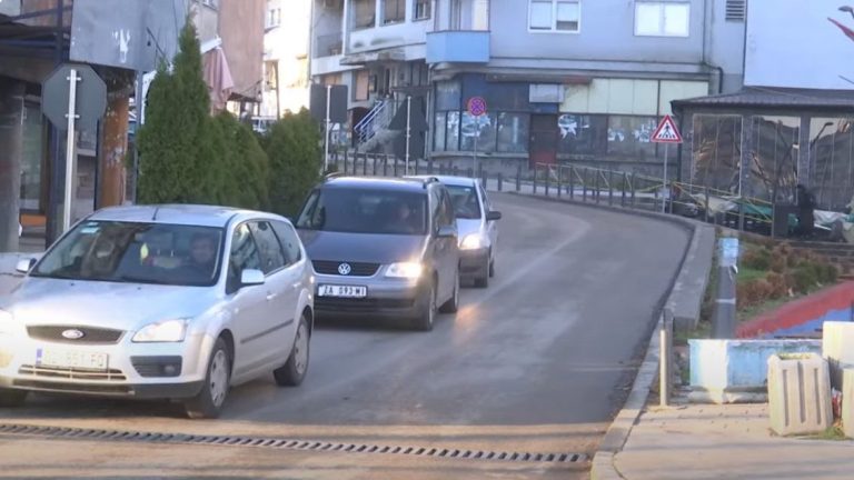 Në veri tashmë dominojnë targat RKS, pak të interesuar për konvertim në dy javët e fundit