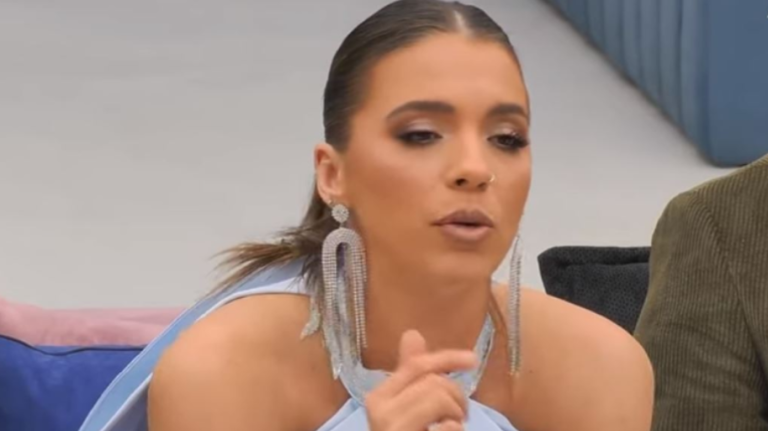 Shqipja pranon se falet brenda shtëpisë: Mos më prekni në fe