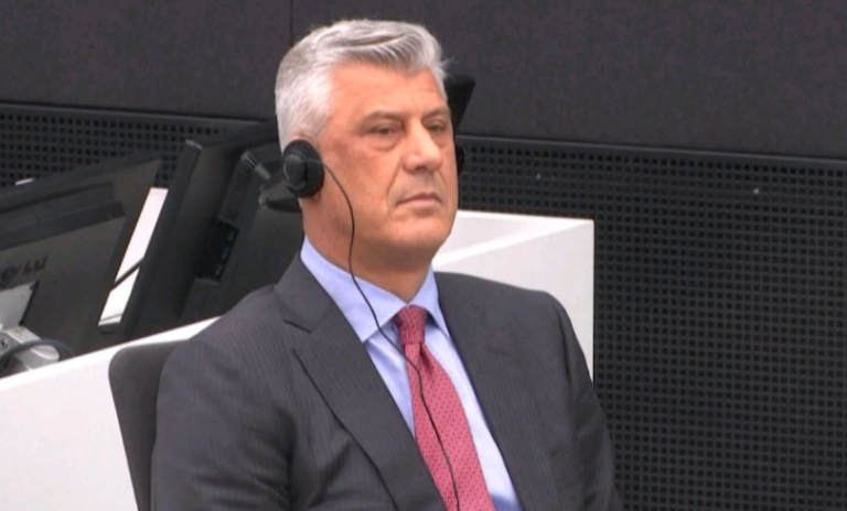 Avokatët e ish-presidentit të Kosovës, Hashim Thaçi tërhiqen nga mbrojtja e tij, arsyeja është mospagesa
