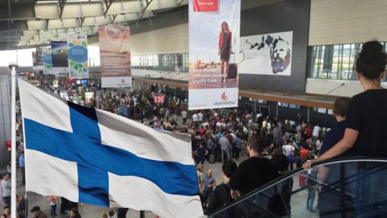 Ambasada e Finlandës tregon se ku mund të informohen kosovarët që shkojnë për të punuar atje