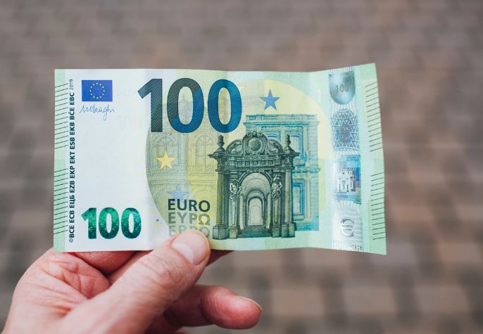 IPK-ja arreston një polic të dyshuar për marrje ryshfeti