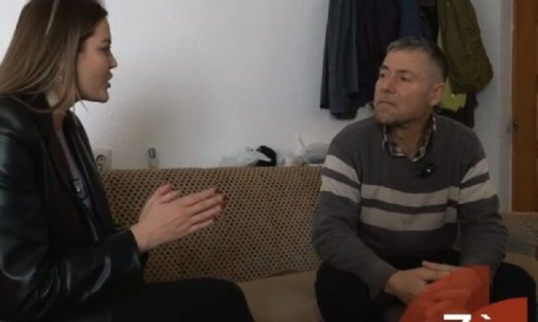 Veç me dy djem binjakë në fshatin malor, babai vetushqyes dhe i papunë rrëfen si e humbi gruan